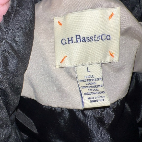 G.H. Bass & Co. Women’s Quilted Puffer Black Vest, Size Large, Zip Outerwear - Picture 12 of 12